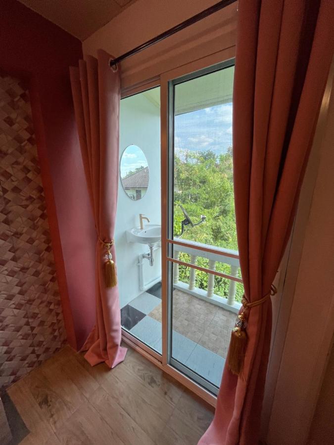 Dawnthaya Ayutthaya House บ้านดอนธยๅ อยุธยา Zewnętrze zdjęcie